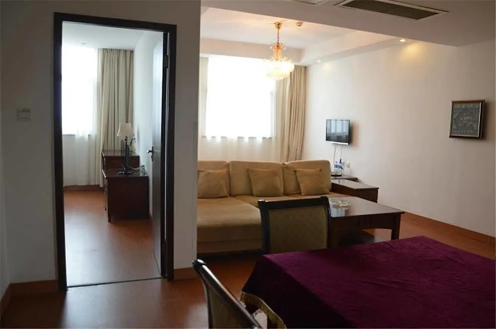 Home Inn Suzhou Changmen Shantang Street 2*, Suzhou (Jiangsu)